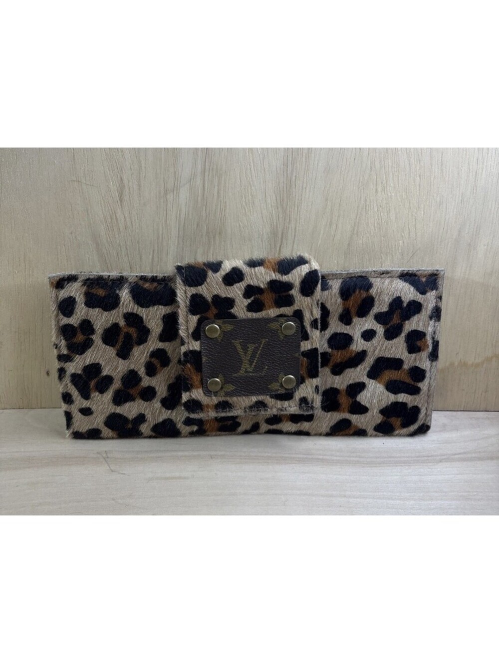 Keep It Gypsy Light Leopard Wallet